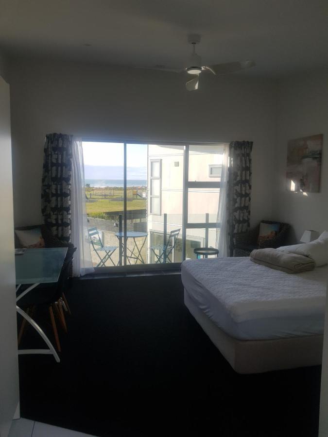 Carters By The Sea Beachside Studio Apartments Carters Beach ภายนอก รูปภาพ